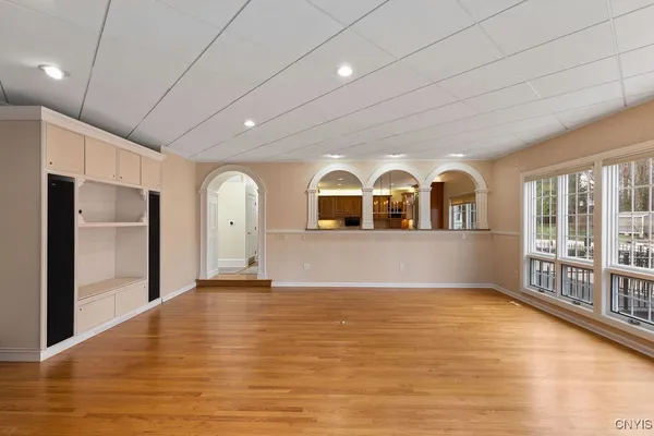 $974,900 | 7111 Thorntree Hill Drive, De Witt, NY 13066