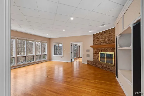 $974,900 | 7111 Thorntree Hill Drive, De Witt, NY 13066