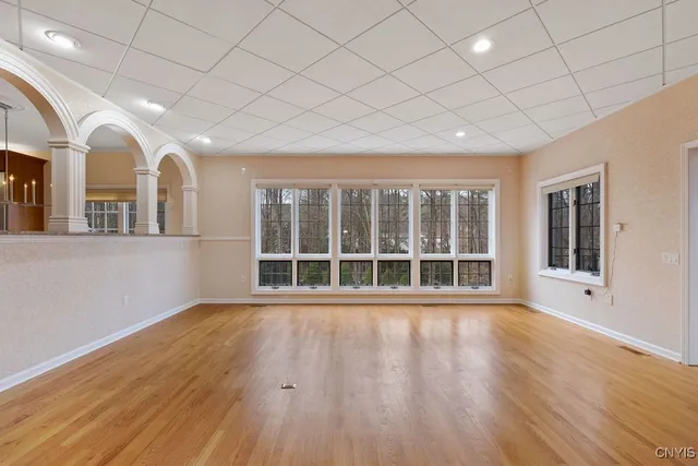 $999,900 | 7111 Thorntree Hill Drive, De Witt, NY 13066