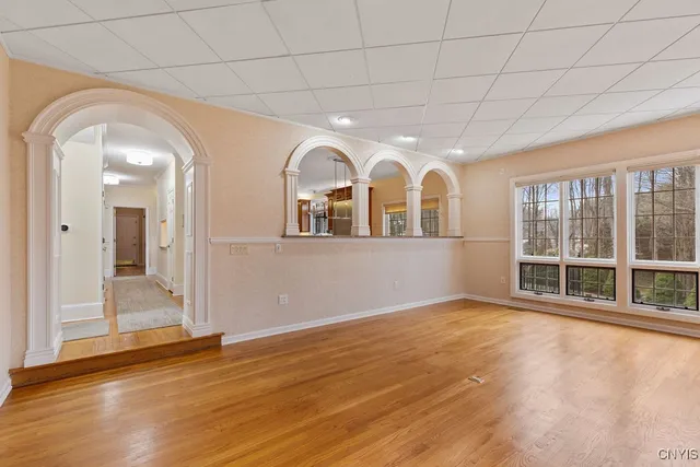 $999,900 | 7111 Thorntree Hill Drive, De Witt, NY 13066