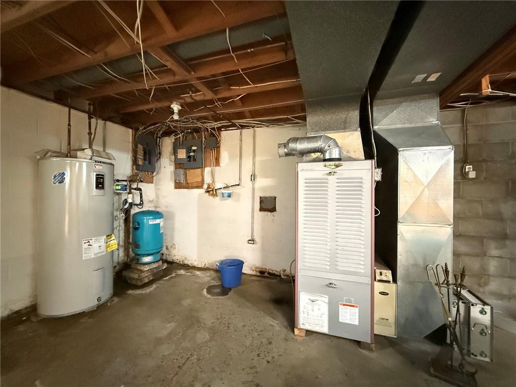 504 Donation Road Greenville, PA 16125 - Photo 40 of 45 WATER HEATER, WELL HOLDING TANK ELE. BOX FURNACE OIL