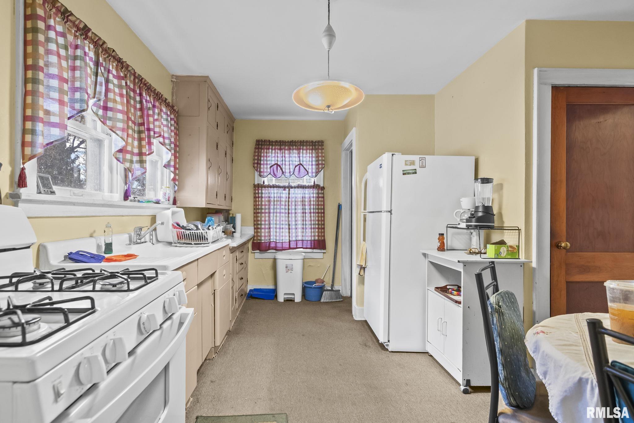 2236 East Adams Street Springfield, IL 62703 - Photo 5 of 22