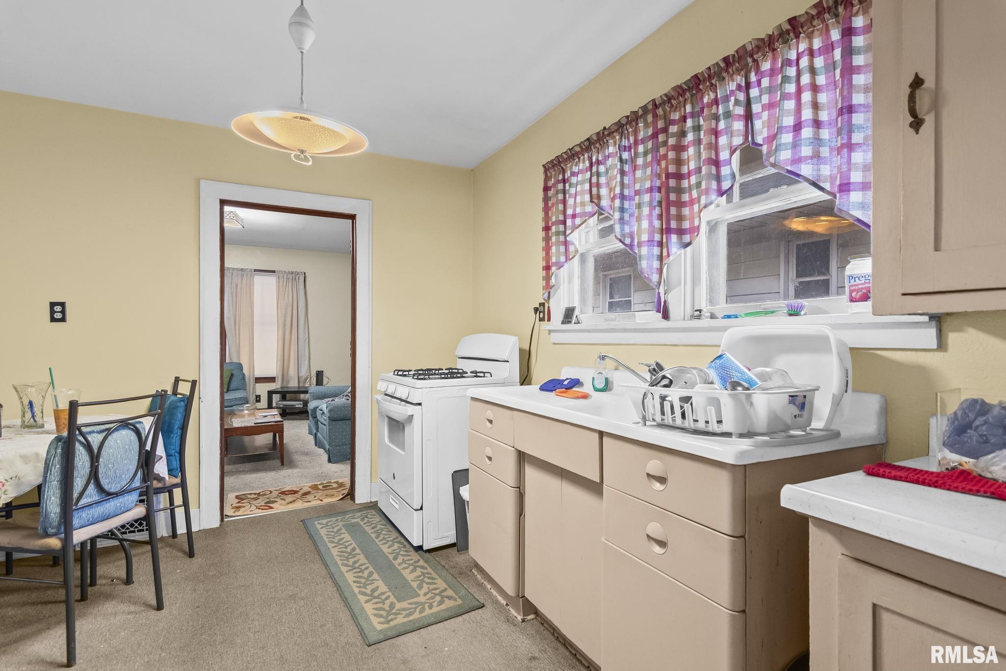2236 East Adams Street Springfield, IL 62703 - Photo 6 of 22