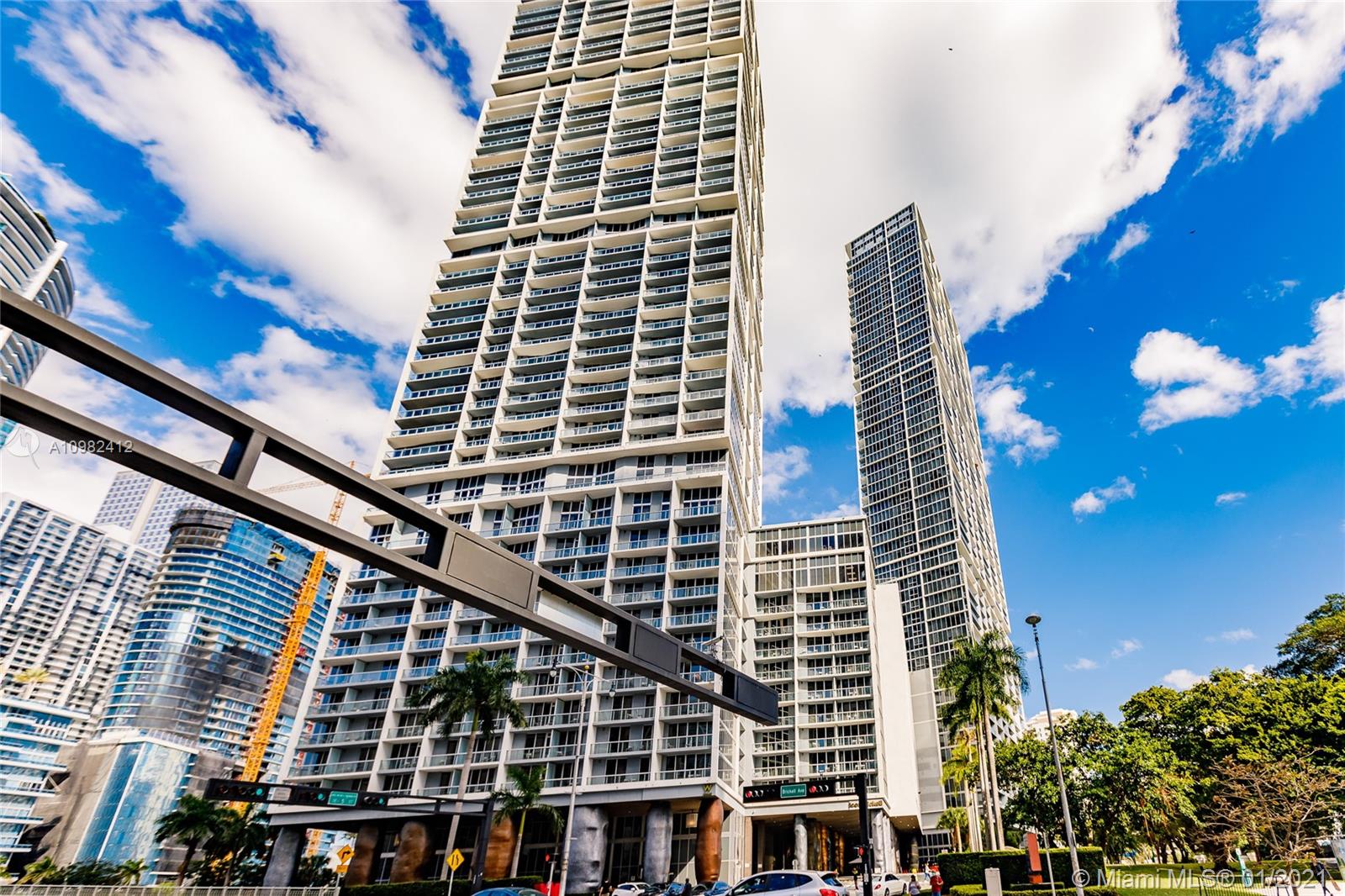 475 Brickell Avenue, Unit 4812 Miami, FL 33131 - Photo 3 of 26 a front view of a building