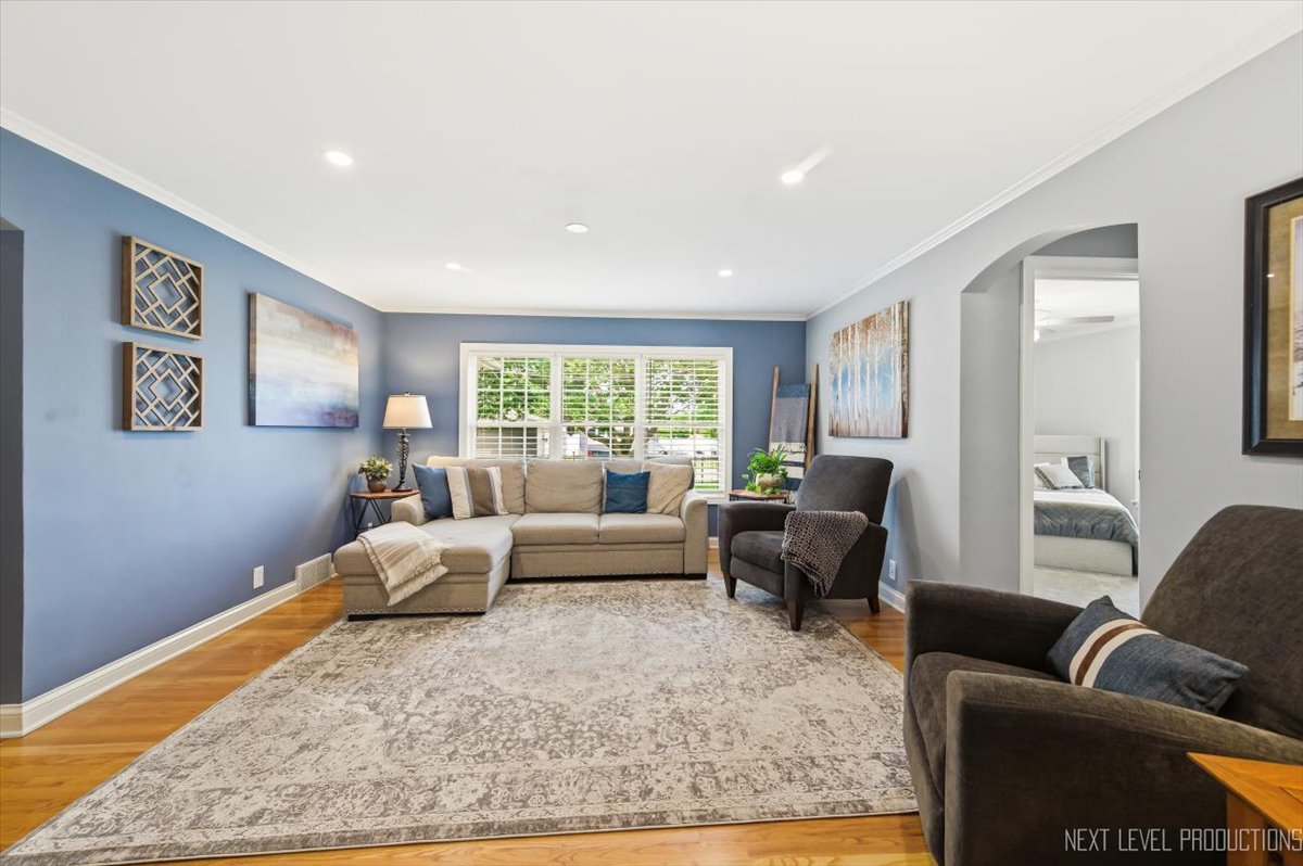 261 Main Street Oswego, IL 60543 - Photo 13 of 33