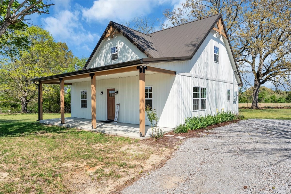 2152 Old Well Road Morrison, TN 37357 - Photo 4 of 50