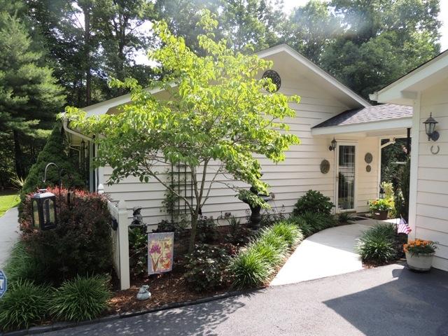 442 Mt Airy Road Hardy, VA 24101 - Photo 4 of 28 Side Entry
