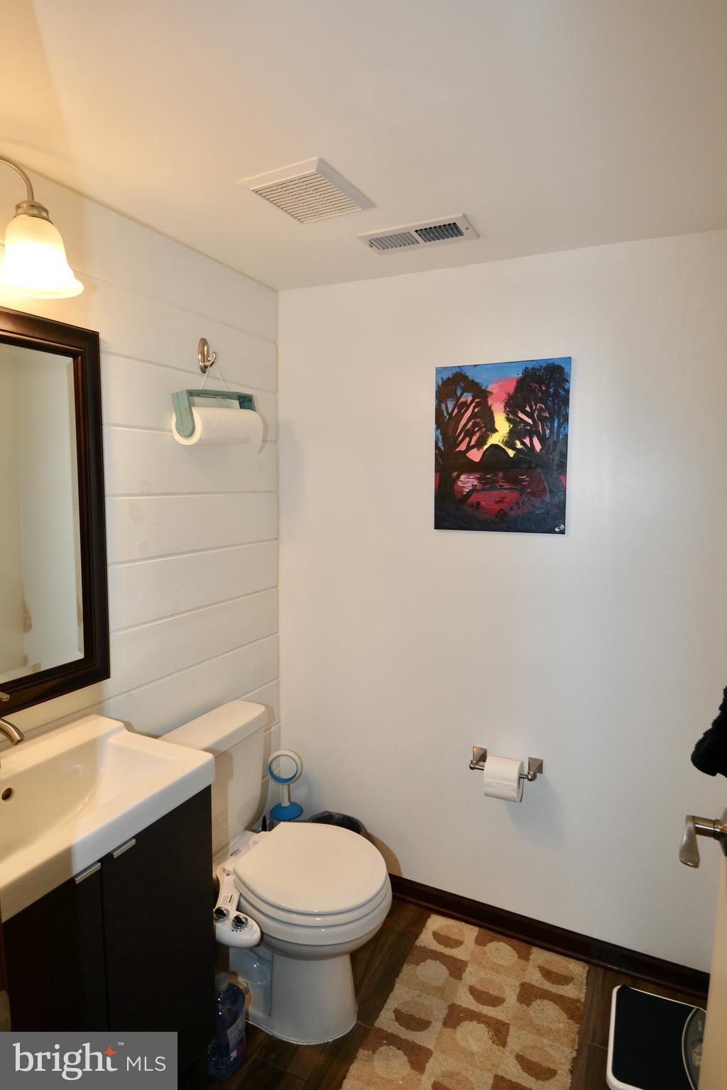 9 Pheasant Road Clementon, NJ 08021 - Photo 19 of 49 Powder Room