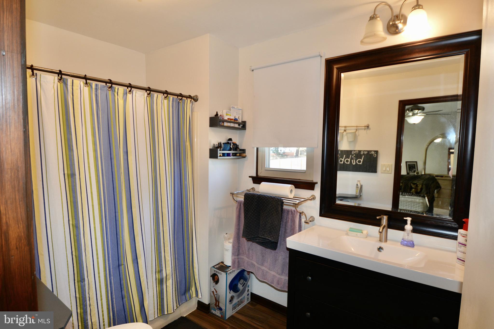9 Pheasant Road Clementon, NJ 08021 - Photo 32 of 49 Primary Bathroom