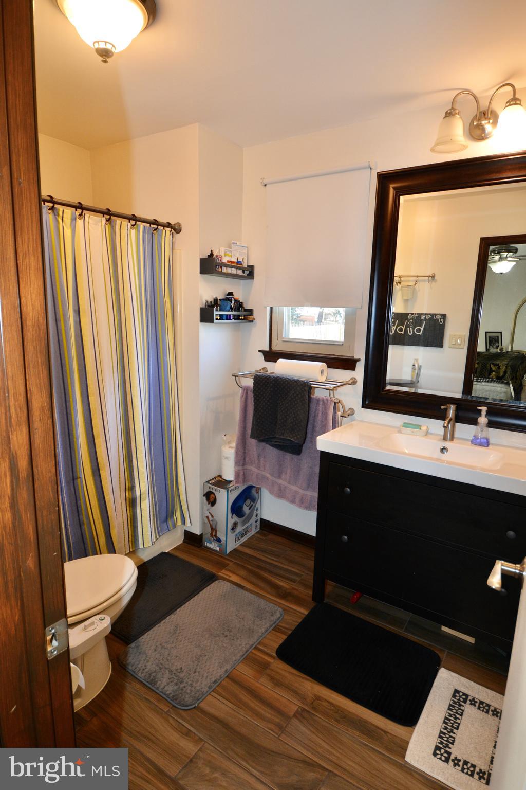 9 Pheasant Road Clementon, NJ 08021 - Photo 33 of 49 Primary Bathroom
