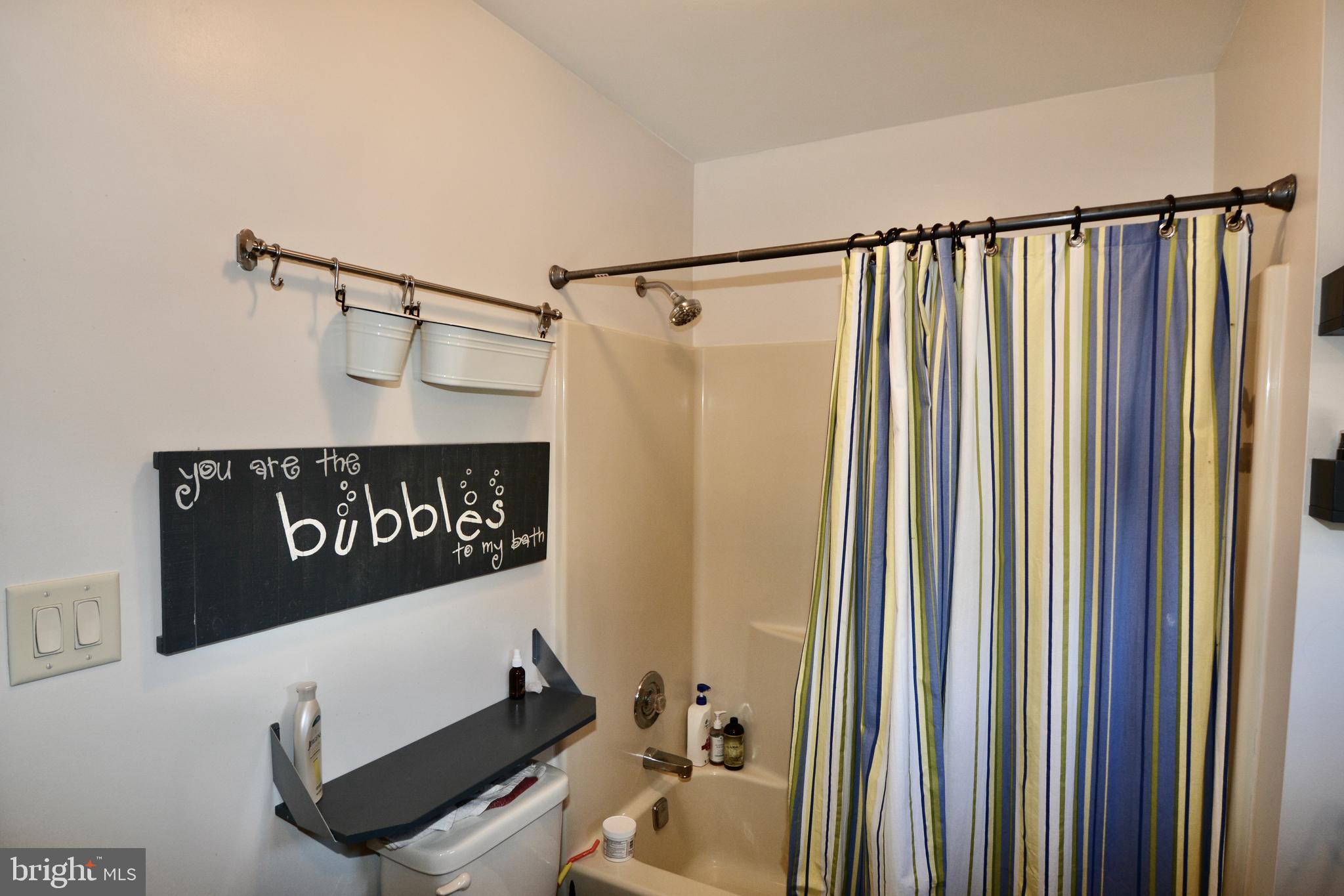9 Pheasant Road Clementon, NJ 08021 - Photo 34 of 49 Primary Bathroom