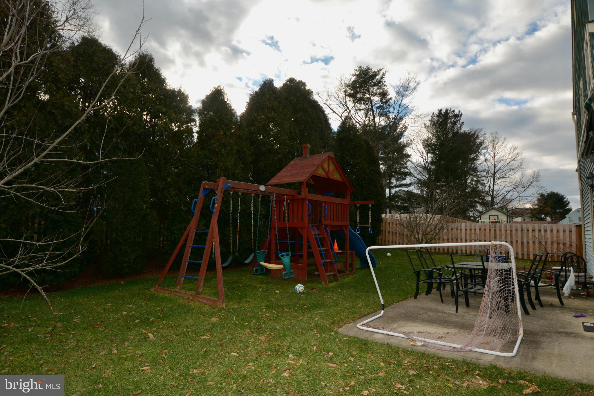9 Pheasant Road Clementon, NJ 08021 - Photo 45 of 49 backyard