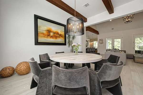 $975,000 | 2407 Chantilly Lane, Conroe, TX 77384