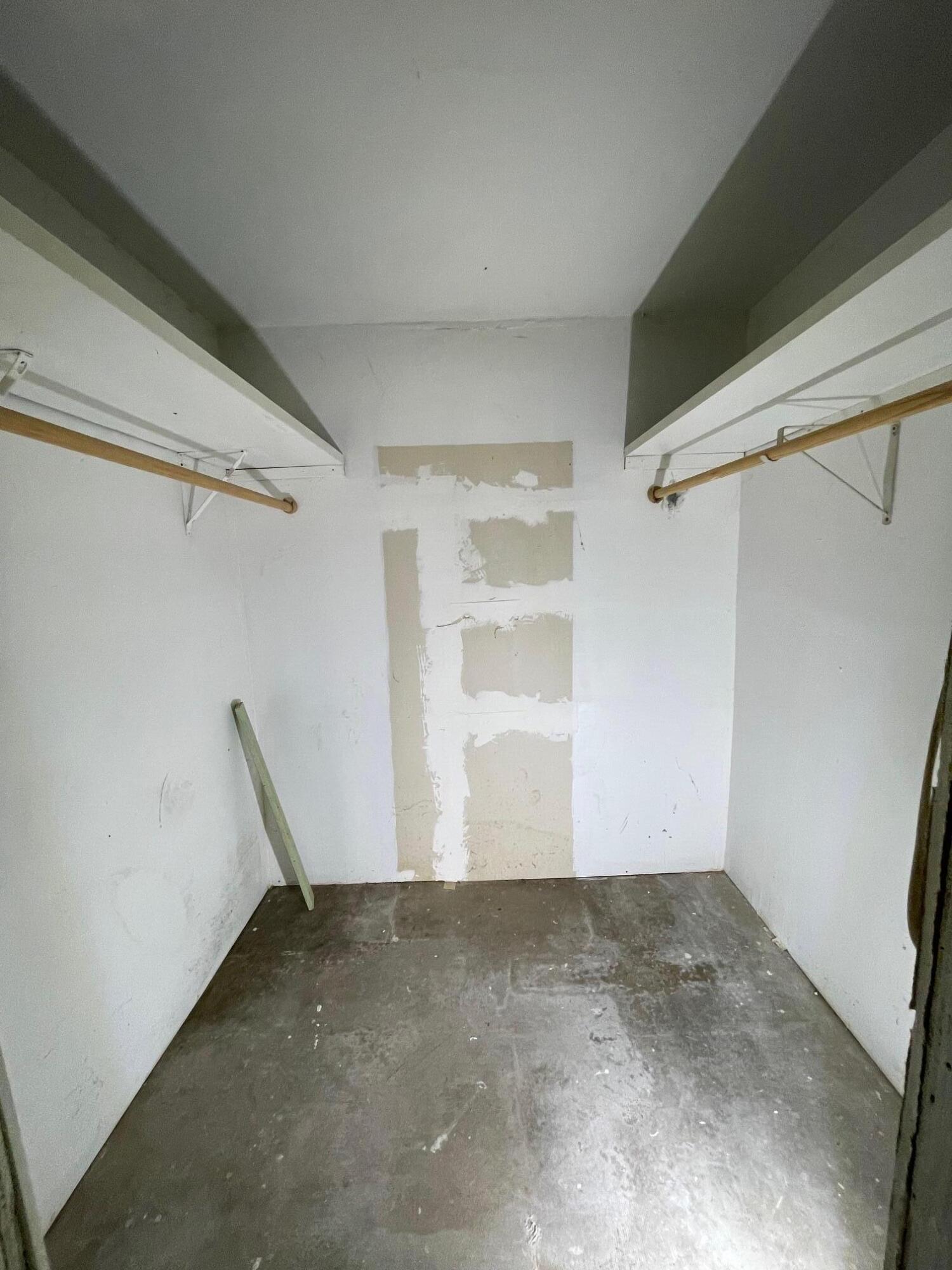 411 South Old Stage Road Cave Junction, OR 97523 - Photo 37 of 39 a view of a room with shelf