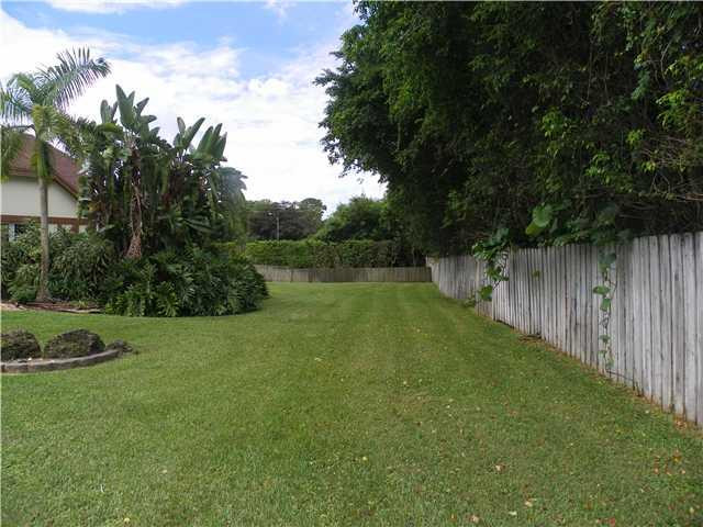 22127 Woodset Way Boca Raton, FL 33428 - Photo 21 of 22 Yard/Garden