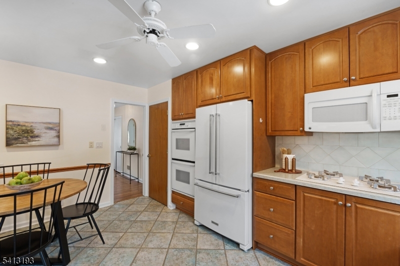 134 Rutgers Avenue Berkeley Heights, NJ 07922 - Photo 11 of 45