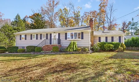 $849,000 | 134 Rutgers Avenue, Berkeley Heights, NJ 07922