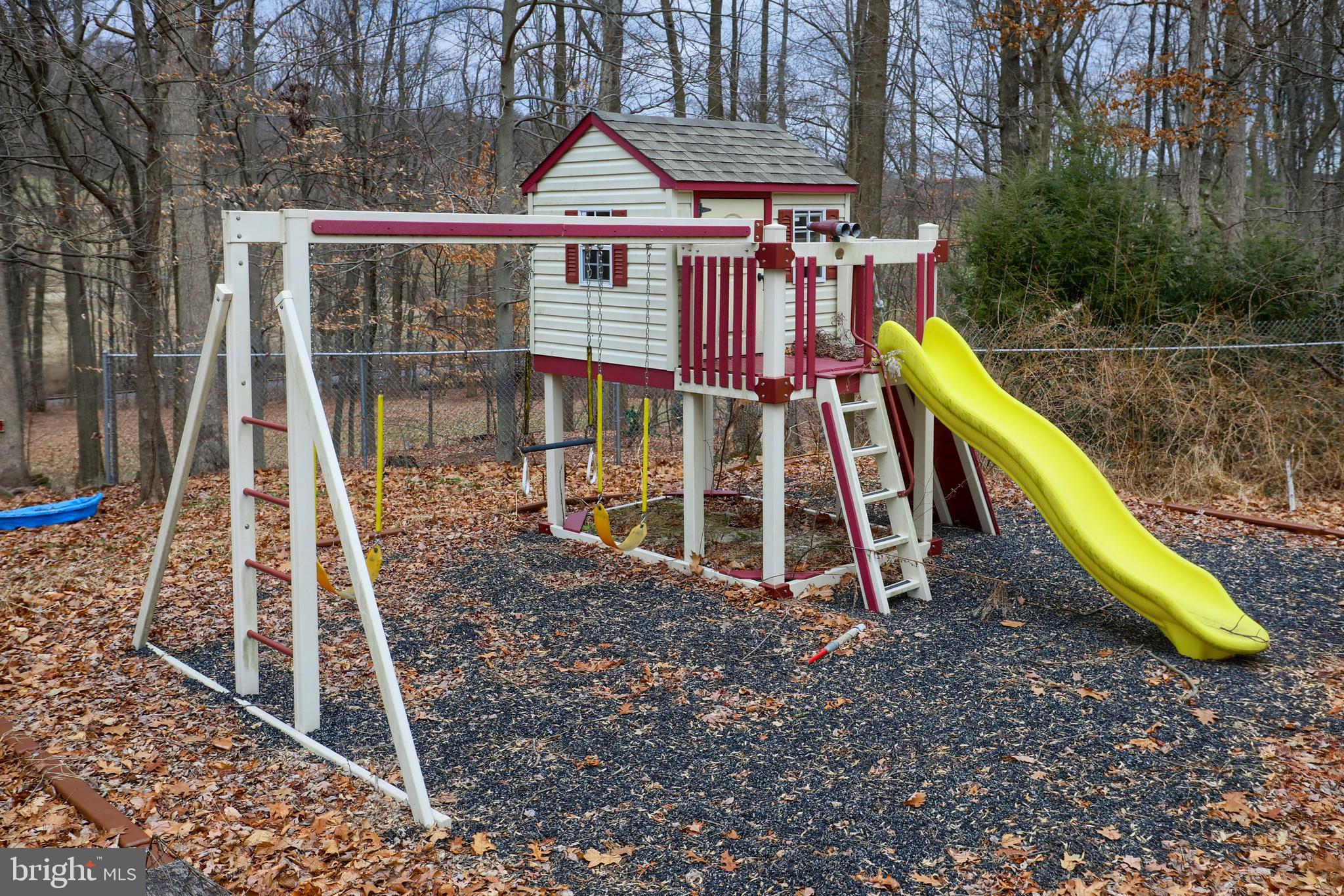 675 North Ridge Road Reinholds, PA 17569 - Photo 6 of 38 playset (included)