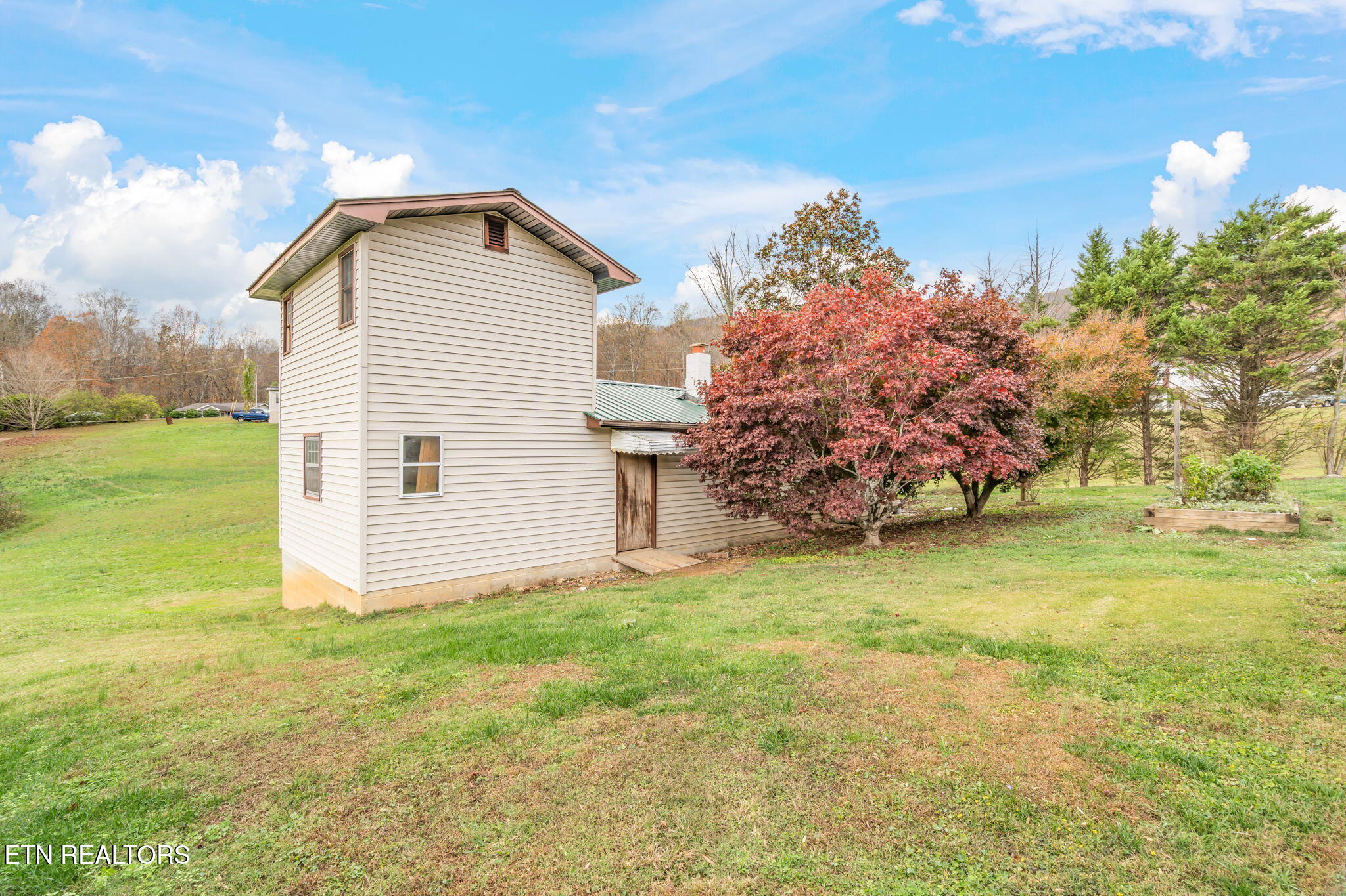 233 Hannah Road Harriman, TN 37748 - Photo 41 of 42 42-web-or-mls-233 Hannah Drive-43