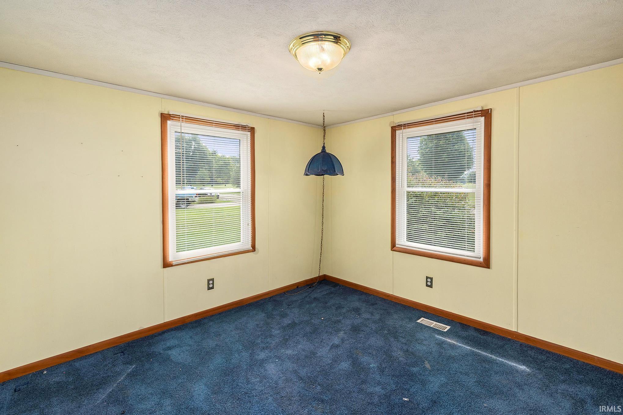 1860 Golf Heights Road Warsaw, IN 46580 - Photo 14 of 24