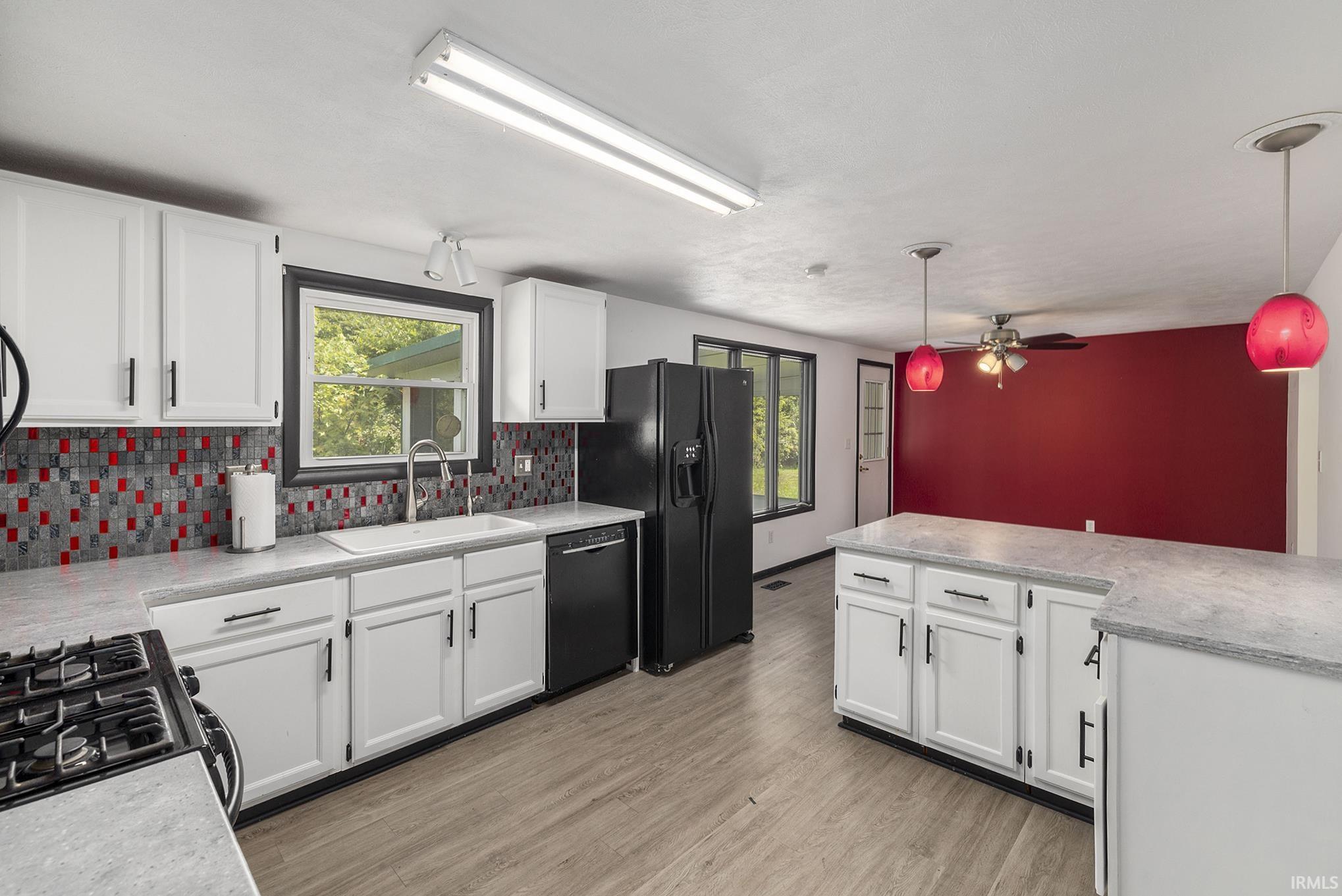 1860 Golf Heights Road Warsaw, IN 46580 - Photo 8 of 24