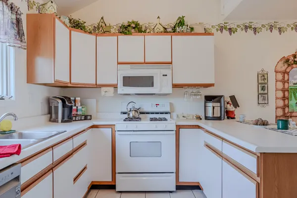 $339,900 | 5065 Spinnaker Lane, Unit D, Crown Point, IN 46307