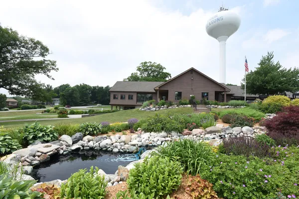 $339,900 | 5065 Spinnaker Lane, Unit D, Crown Point, IN 46307