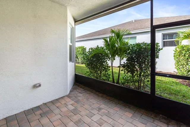 $2,850 | 2590 Bella Vista Circle, Vero Beach, FL 32966