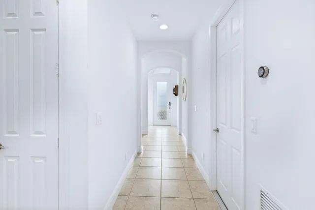 $2,850 | 2590 Bella Vista Circle, Vero Beach, FL 32966