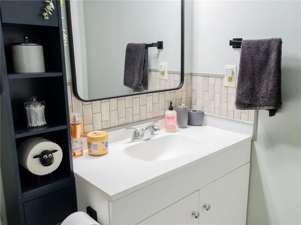 $189,900 | 2101 Northlake Drive, Anderson, SC 29625