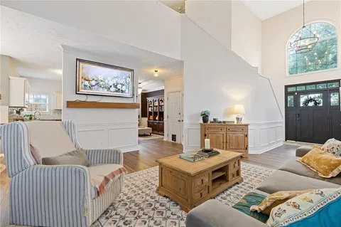$440,000 | 2034 Crestview Way, Woodstock, GA 30188