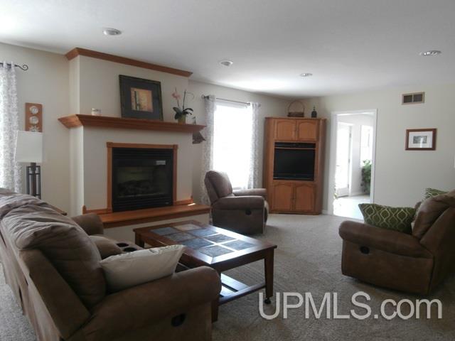 4554 13.75 Road Escanaba, MI 49829 - Photo 6 of 36 Gallery Image 6