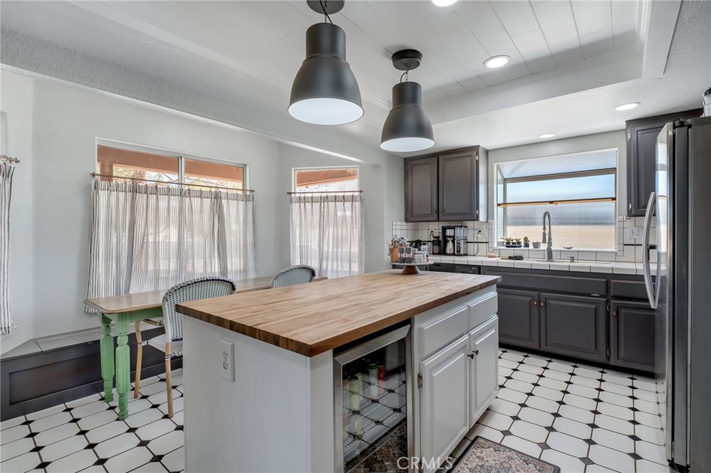 23482 Guajome Road Apple Valley, CA 92307 - Photo 15 of 31