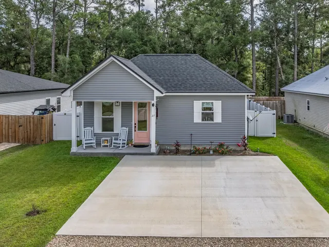 $228,000 | 27 L M Street, Crawfordville, FL 32327
