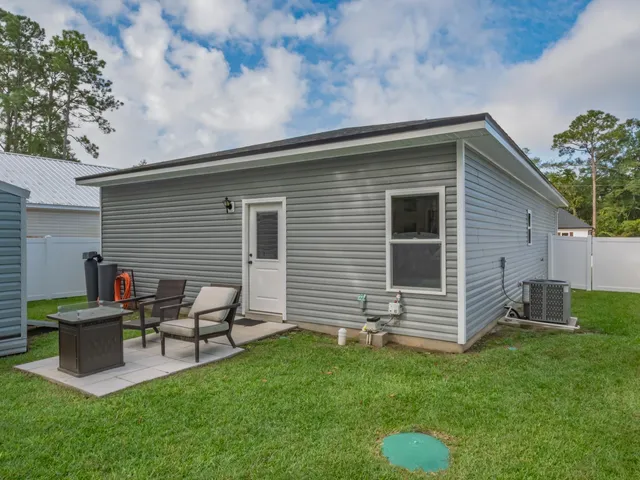 $228,000 | 27 L M Street, Crawfordville, FL 32327