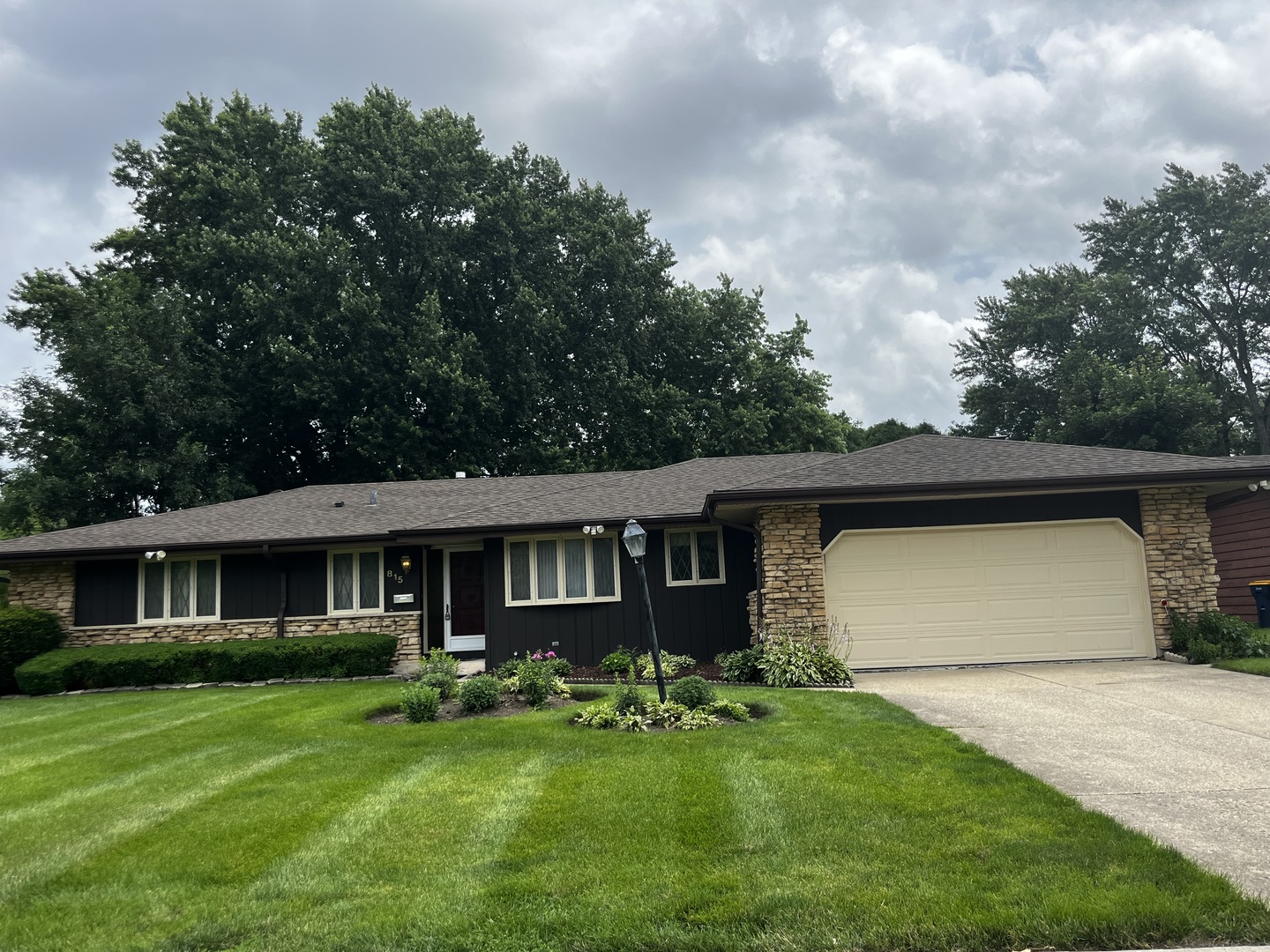 815 Ruth Drive Elgin, IL 60123 - Photo 1 of 1