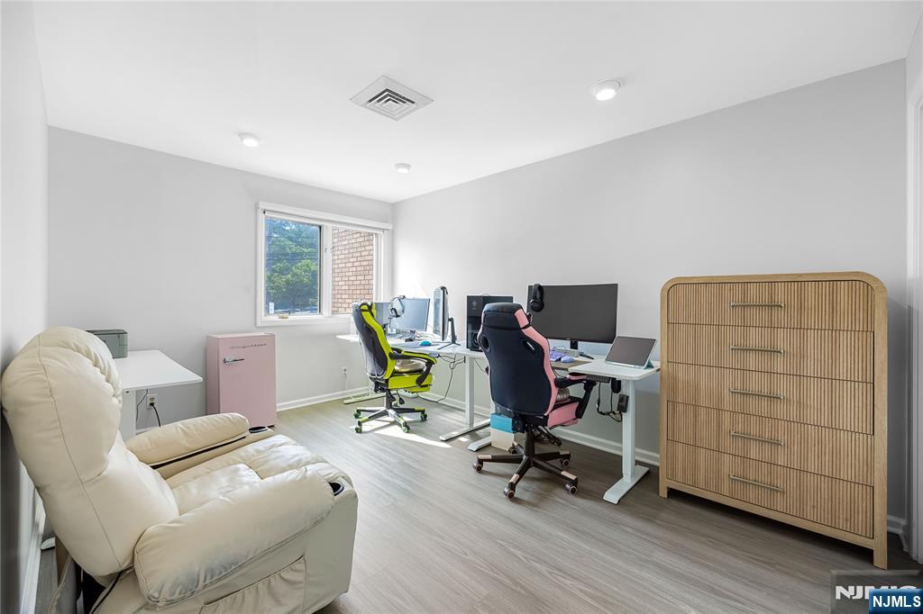 300 Gorge Road, Unit 8 Cliffside Park, NJ 07010 - Photo 21 of 32