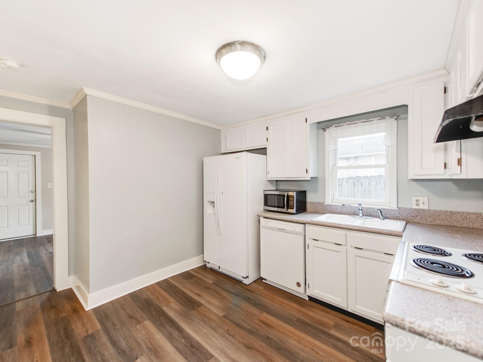 554 Splicewood Drive Southwest Concord, NC 28027 - Photo 7 of 23