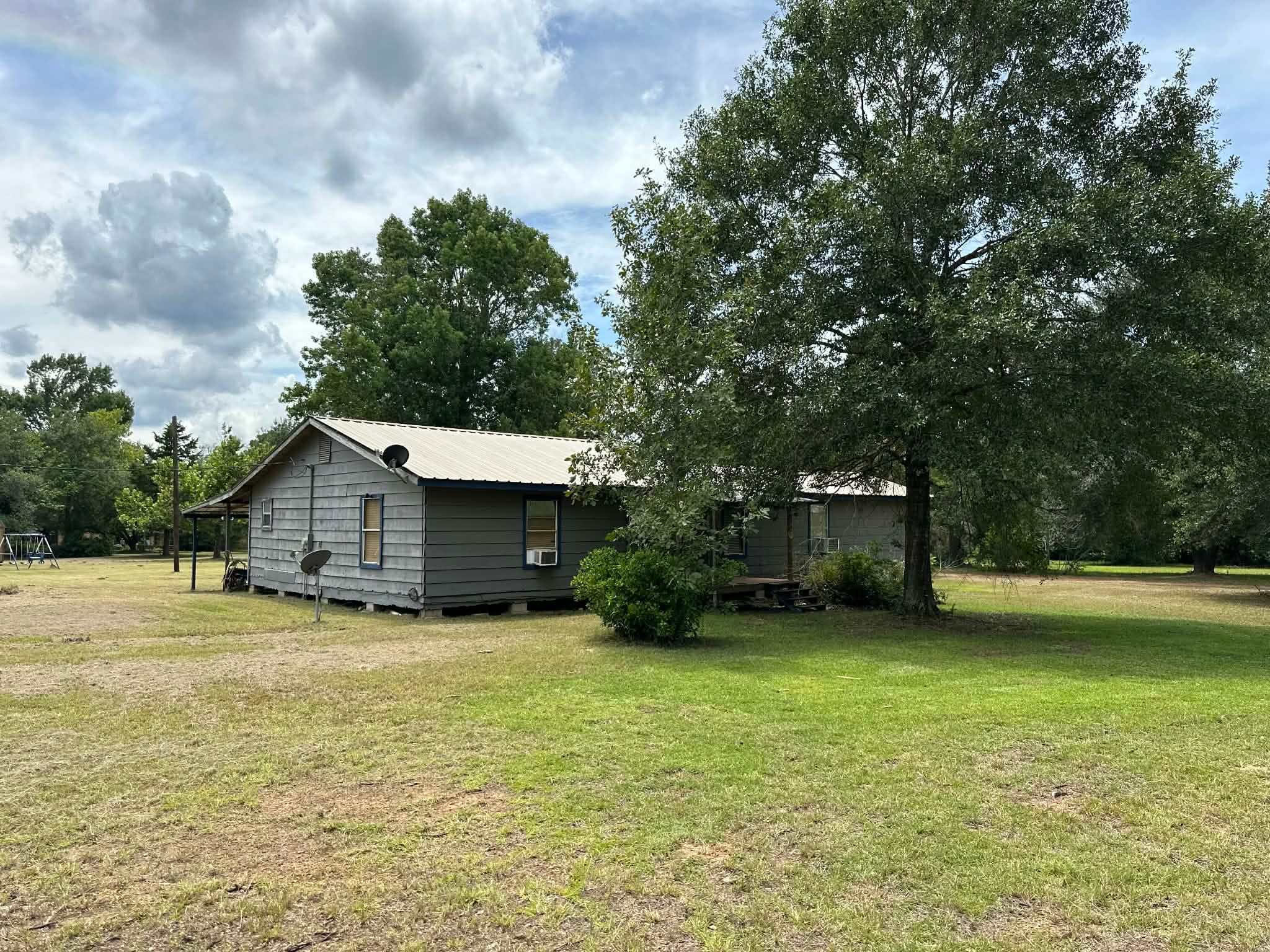 2001 Alsobrooks Road Cleveland, TX 77328 - Photo 2 of 14 Front Home
