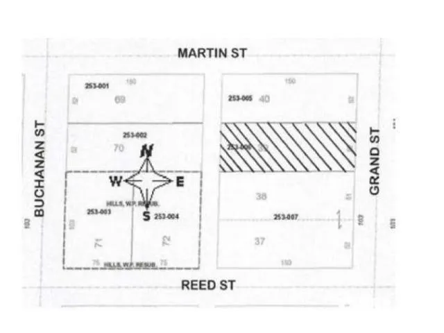 $4,400 | 805 Grand Street, Benton, IL 62812