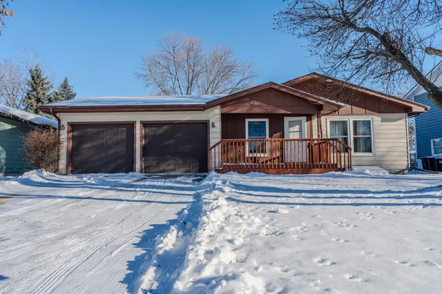 $270,000 | 1128 19th Street North, Moorhead, MN 56560