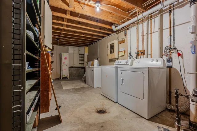 $270,000 | 1128 19th Street North, Moorhead, MN 56560