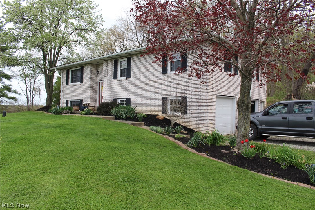 3495 Tabor Ridge Road Northeast Mineral City, OH 44656 - Photo 2 of 34 Gallery Image 2