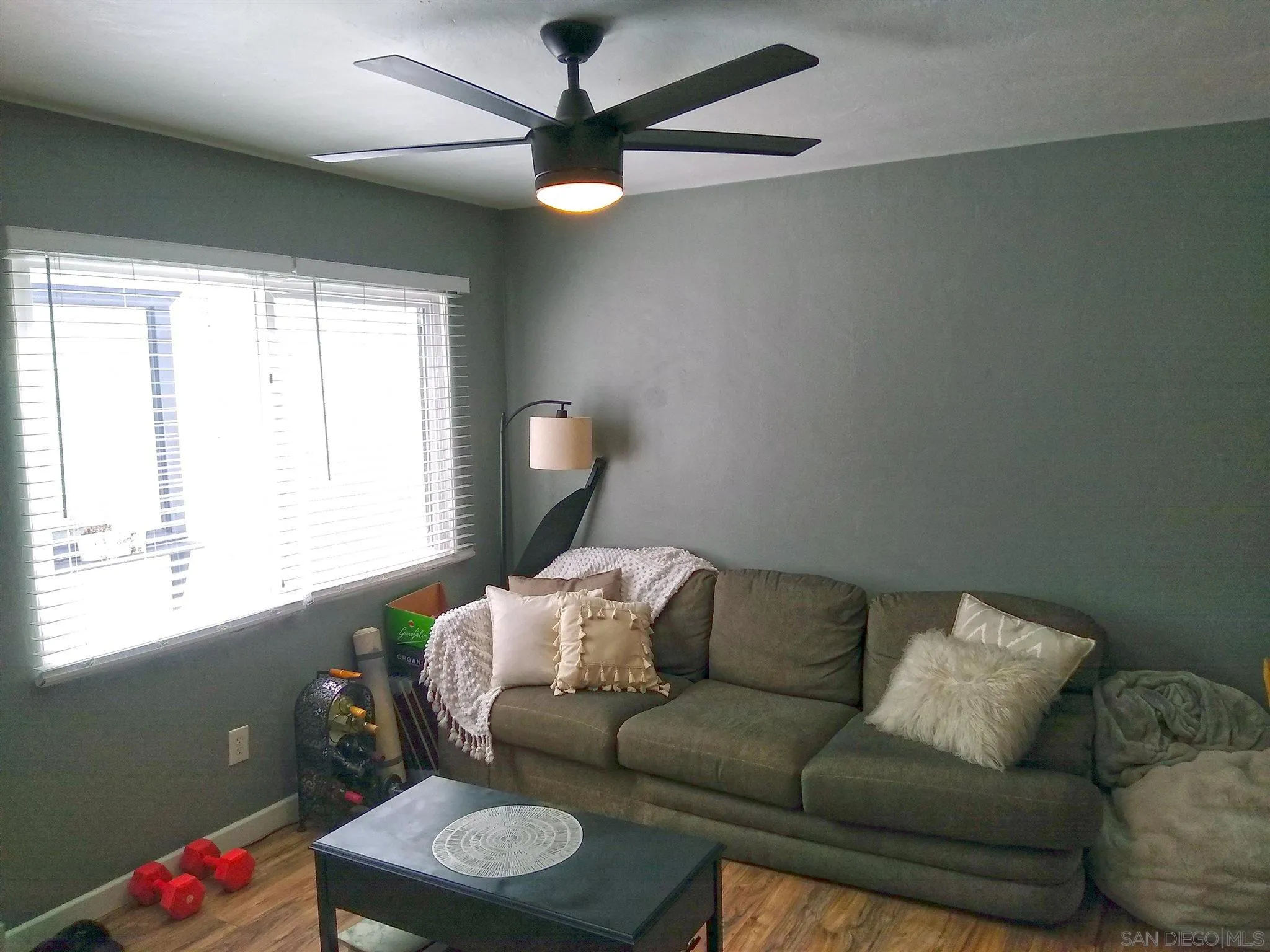 2015 Reed Avenue San Diego, CA 92109 - Photo 6 of 9