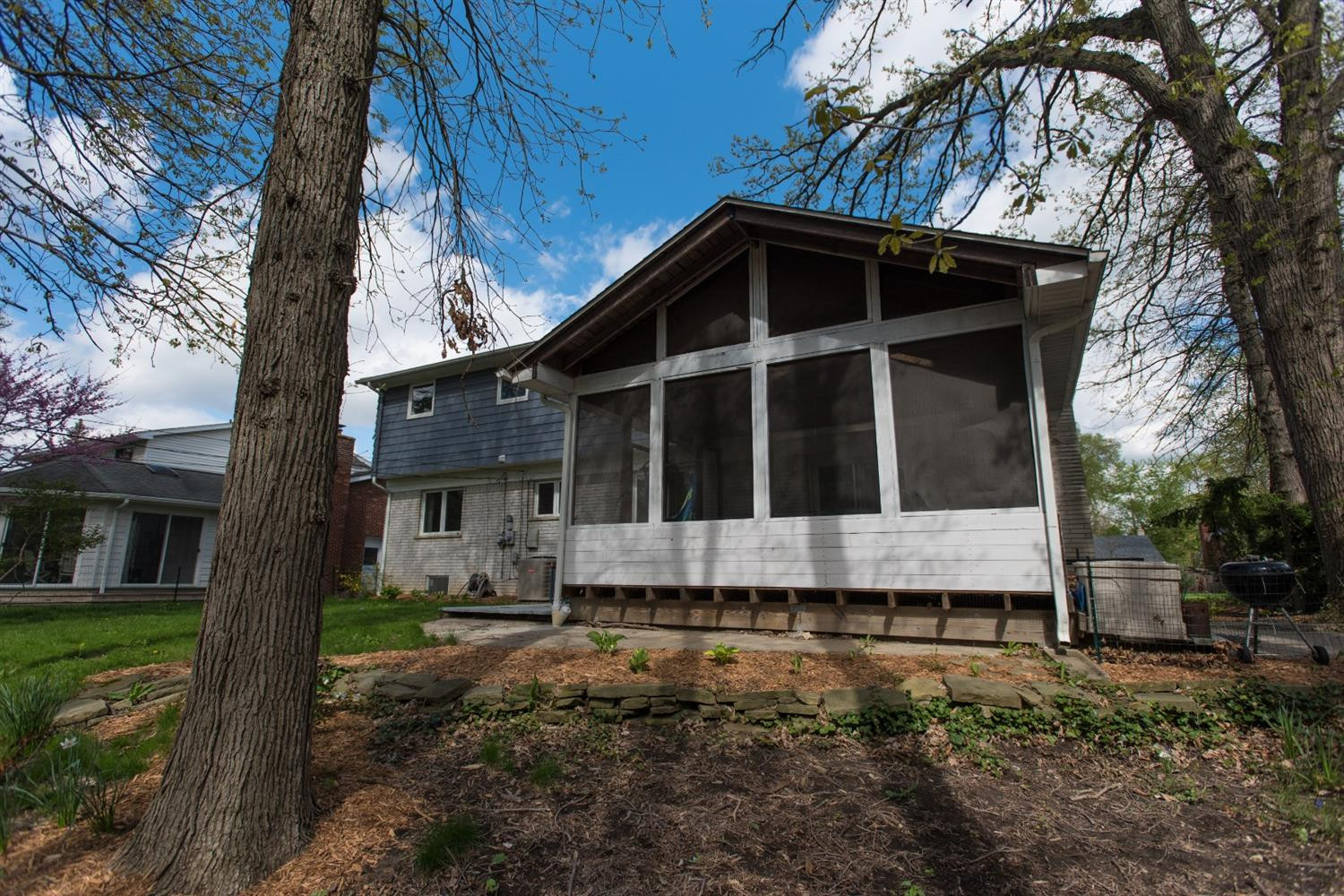 2772 Colony Road Ann Arbor, MI 48104 - Photo 5 of 45 Photo 5