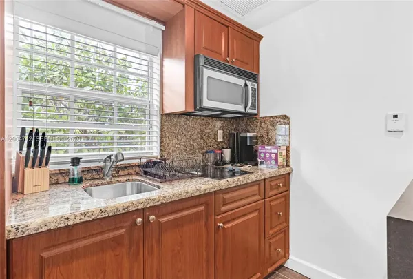 $10,500 | 265 Palm Avenue, Miami Beach, FL 33139