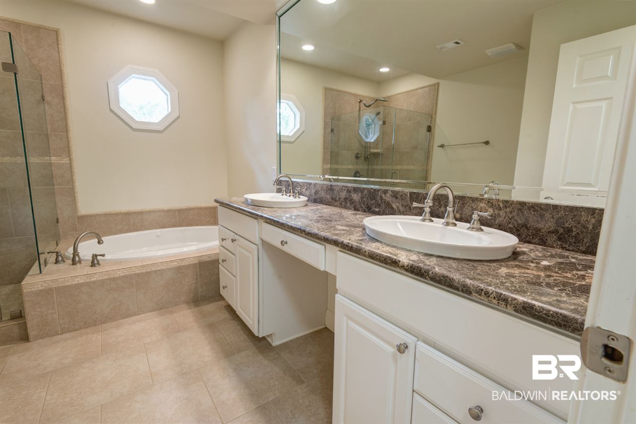 1218 North Cedar Street Foley, AL 36535 - Photo 24 of 29 Master Bathroom