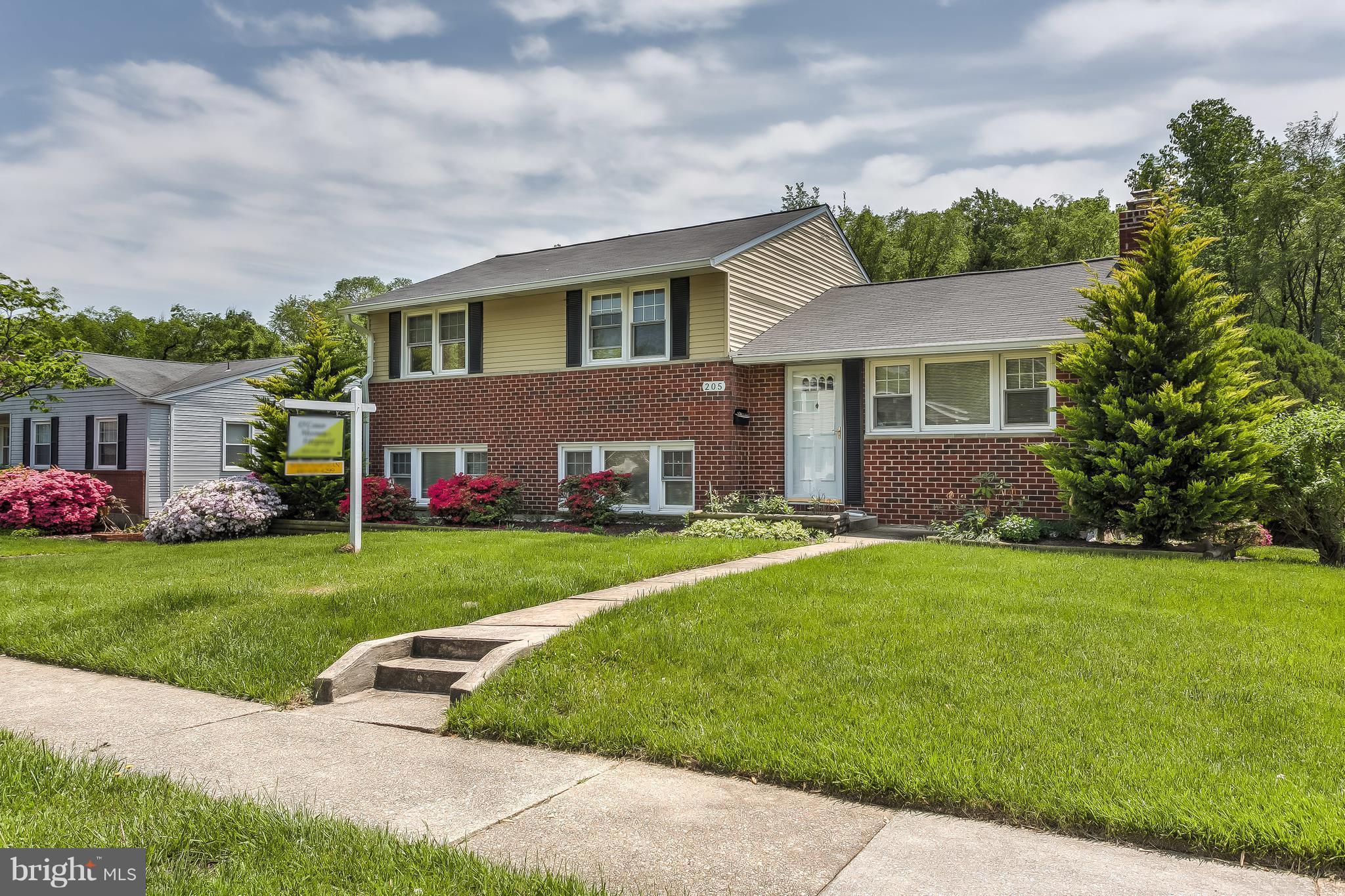 205 Coldbrook Road Lutherville-Timonium, MD 21093 - Photo 3 of 30 Quiet Sidewalk Neighborhood