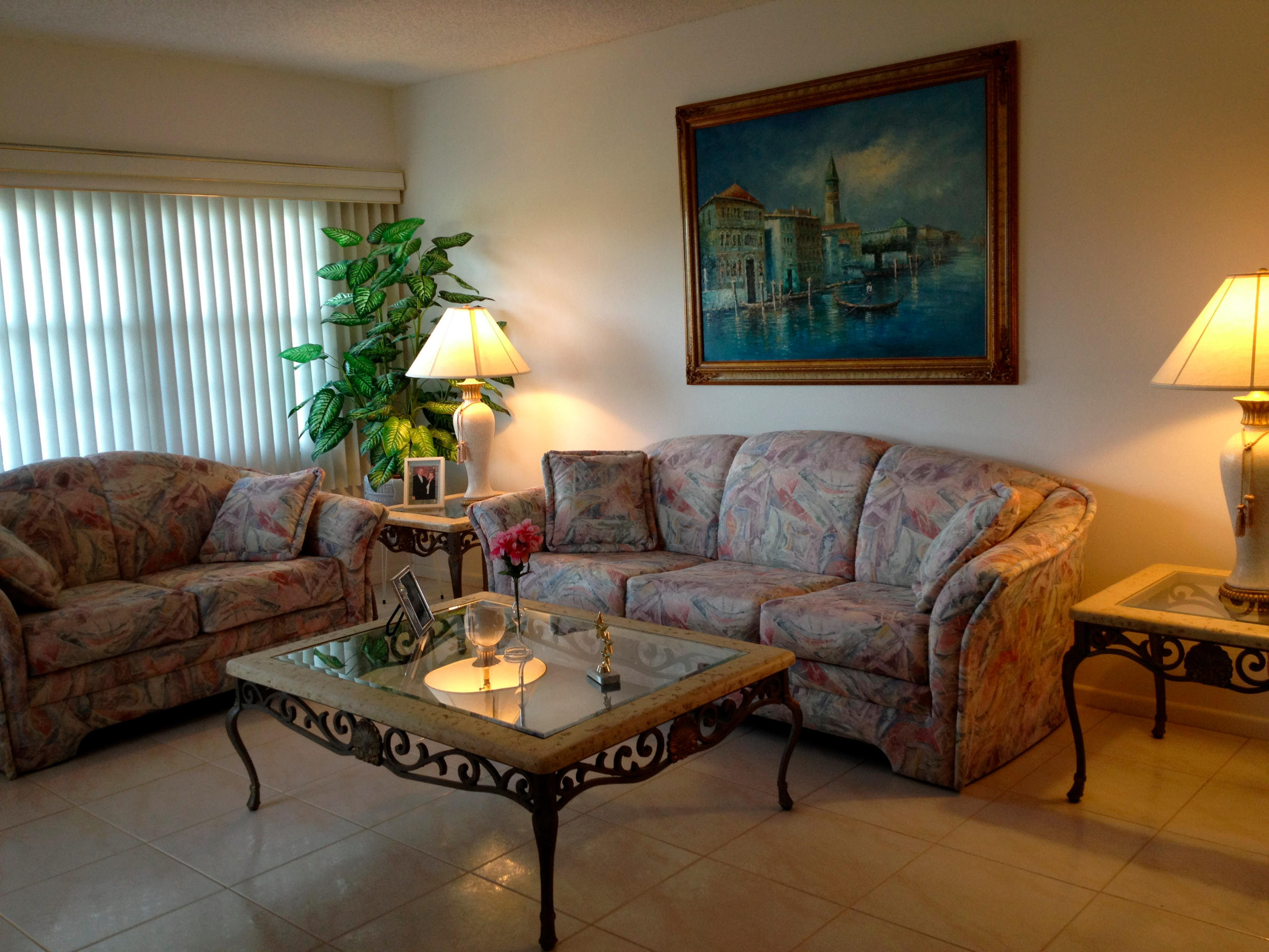 588 Fanshaw North, Unit 588 Boca Raton, FL 33434 - Photo 11 of 27 Living Room 3