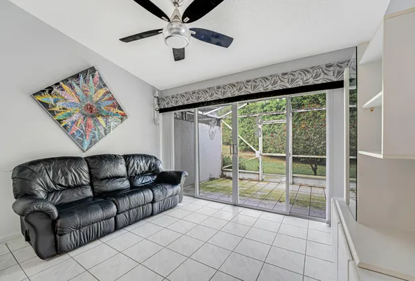 $319,500 | 7559 Seafoam Court, Boynton Beach, FL 33437